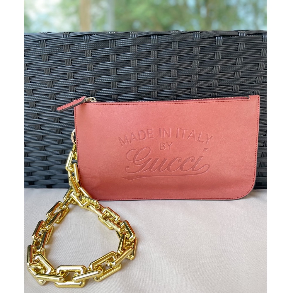 Gucci Zippy Pouch Wristlet w/Chunky Chain